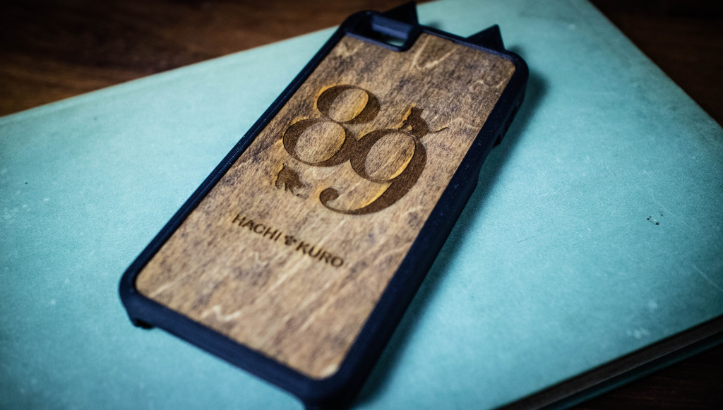 レーザーカッターで作った木製のiPhoneケース