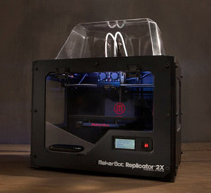 Makerbot Replicator 2X　発売