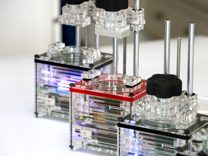 世界最小の光学造形３Dプリンター　iBox Nano